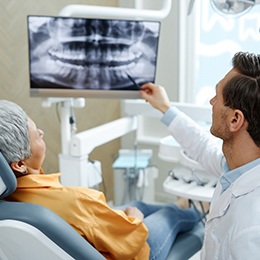 Nepean patient reviewing X-ray for wisdom tooth extraction 